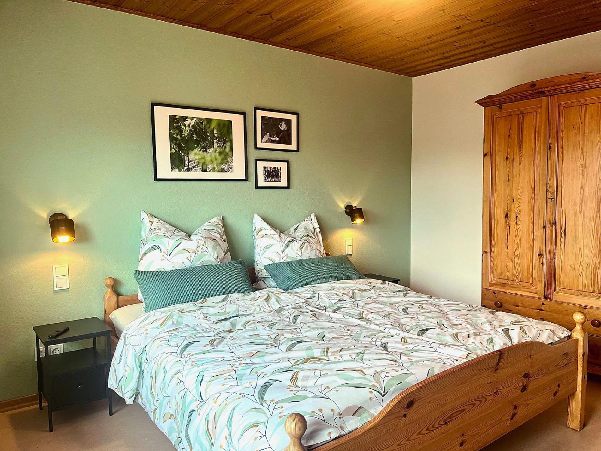 Pension 1595 Im Weingut Botzet Maring-Noviand Exterior foto