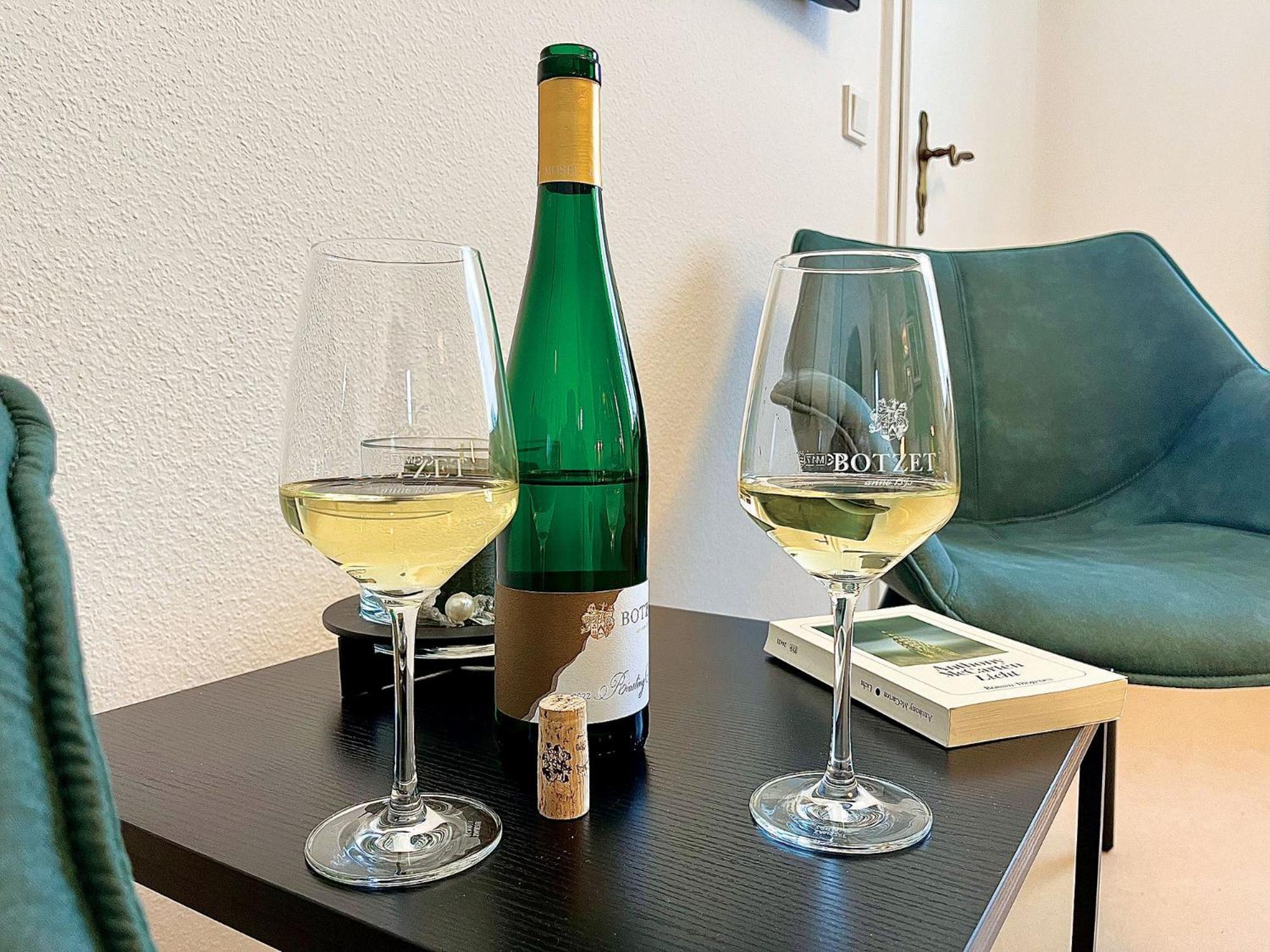 Pension 1595 Im Weingut Botzet Maring-Noviand Exterior foto